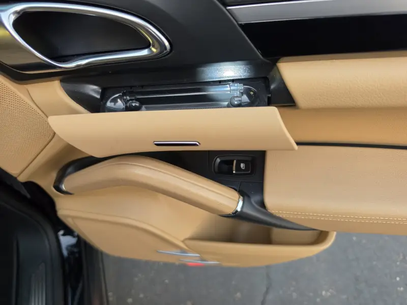 2015 Porsche Cayenne Diesel photo 54