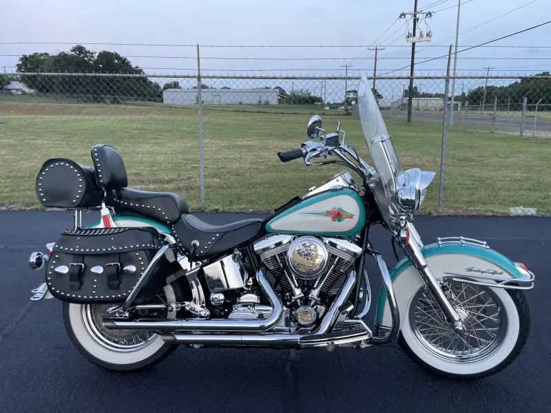 1995 Harley-Davidson Heritage Softail Classic photo 35