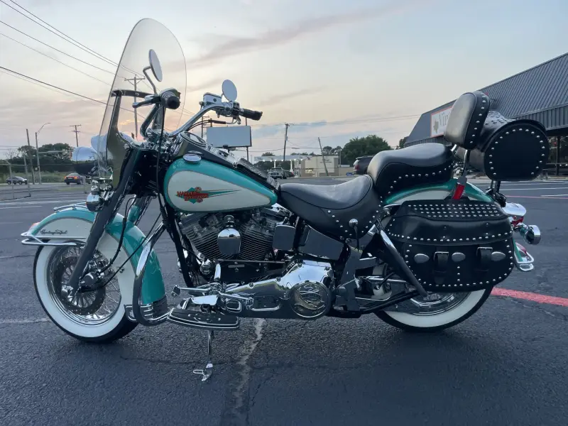 1995 Harley-Davidson Heritage Softail Classic photo 38