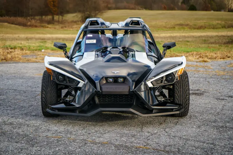 2019 Polaris Slingshot Grand Touring photo 24