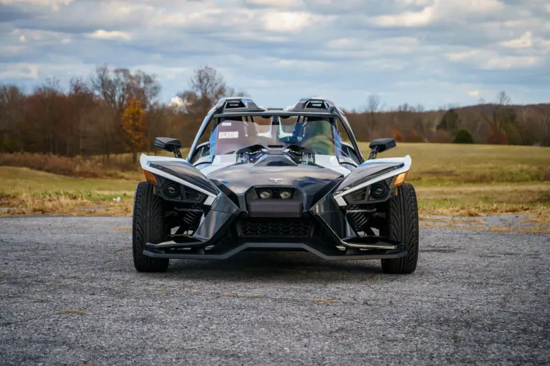 2019 Polaris Slingshot Grand Touring photo 3