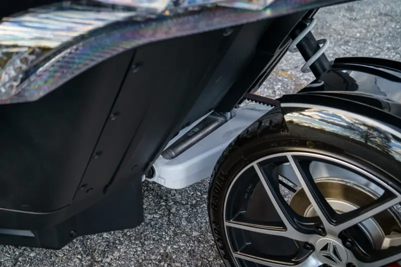 2019 Polaris Slingshot Grand Touring photo 62