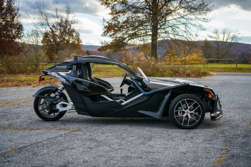 2019 Polaris Slingshot Grand Touring photo 9
