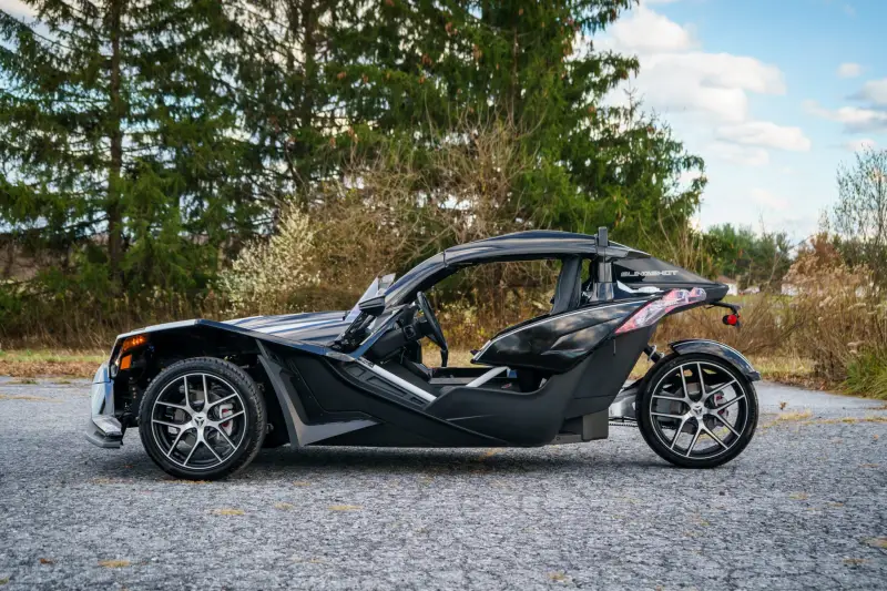 2019 Polaris Slingshot Grand Touring photo 72
