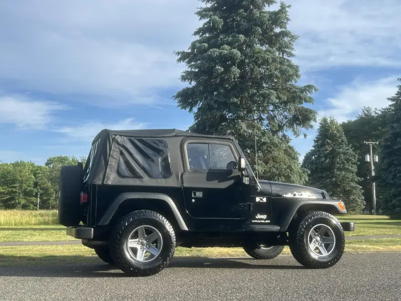 2004 Jeep Wrangler X photo 5
