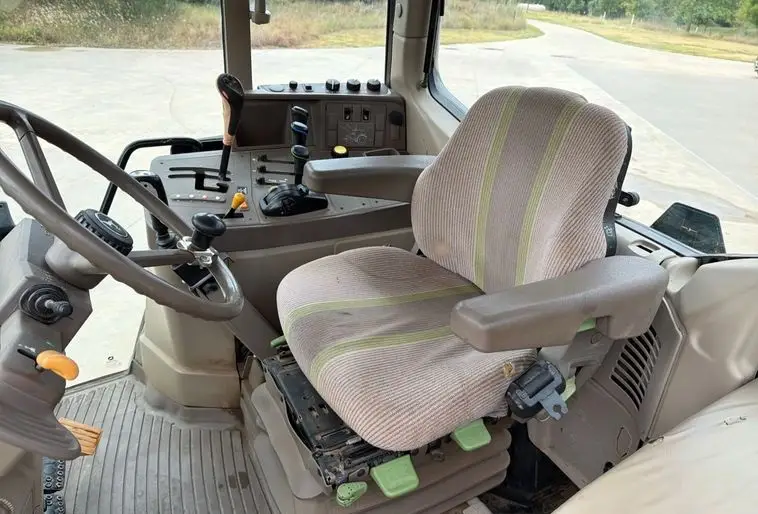 2008 John Deere 7130 photo 29