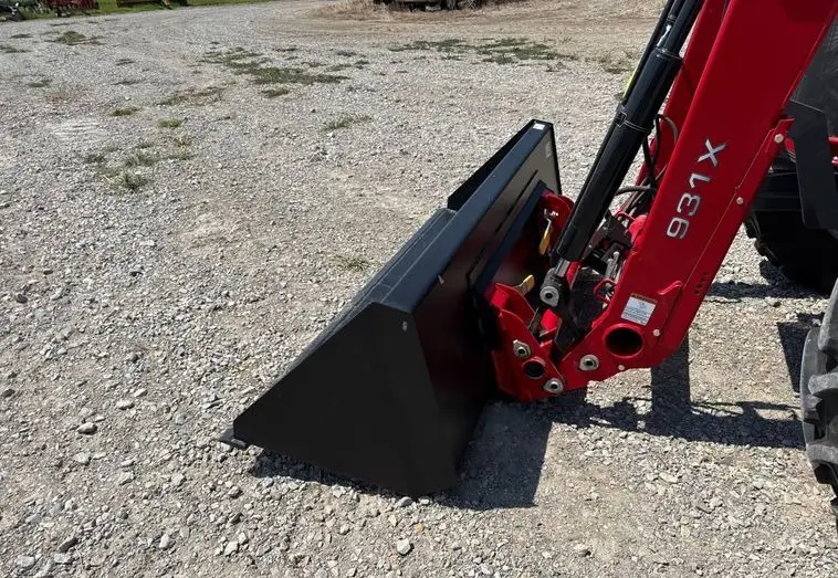2019 Massey Ferguson 4710 photo 11