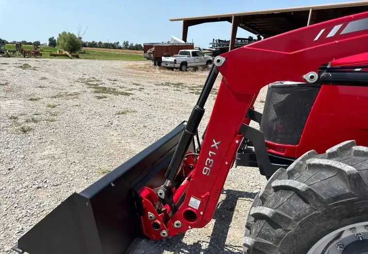 2019 Massey Ferguson 4710 photo 10