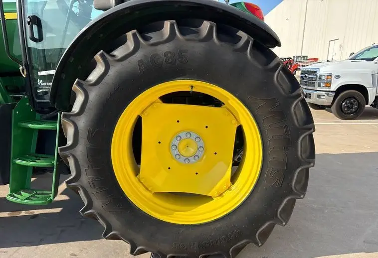 2023 John Deere 6135E photo 75