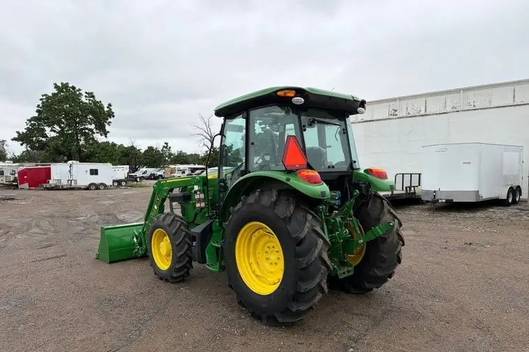 2025 John Deere 5090E photo 7
