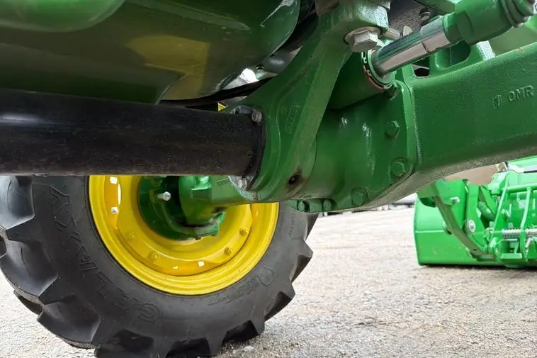 2025 John Deere 5090E photo 70