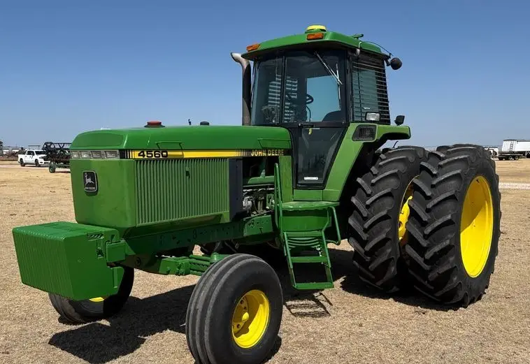1993 John Deere 4560 photo 1