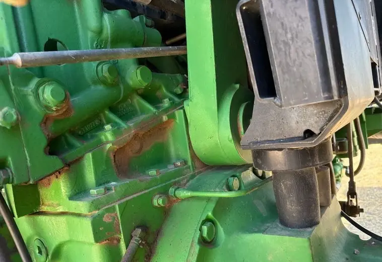 1993 John Deere 4560 photo 11