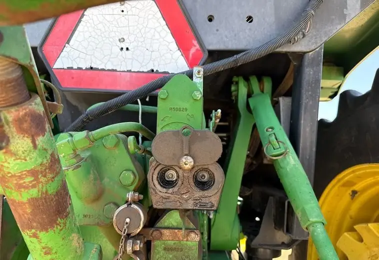 1993 John Deere 4560 photo 12