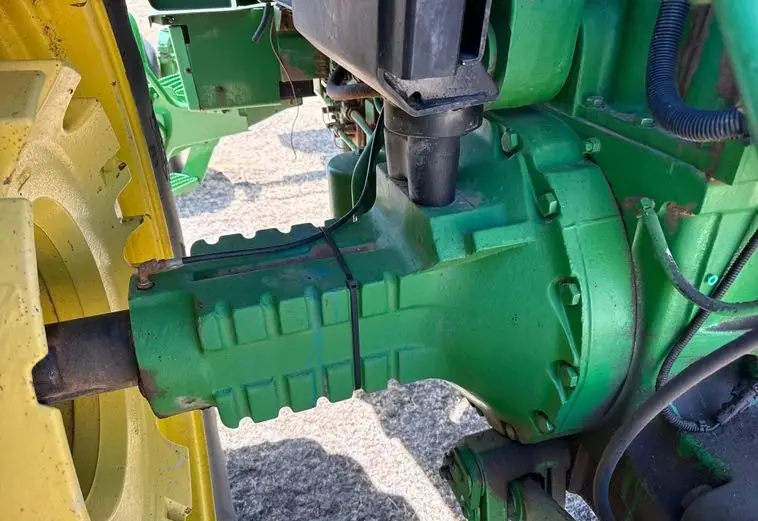 1993 John Deere 4560 photo 50