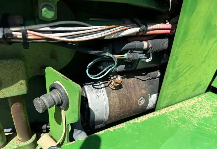 1993 John Deere 4560 photo 40