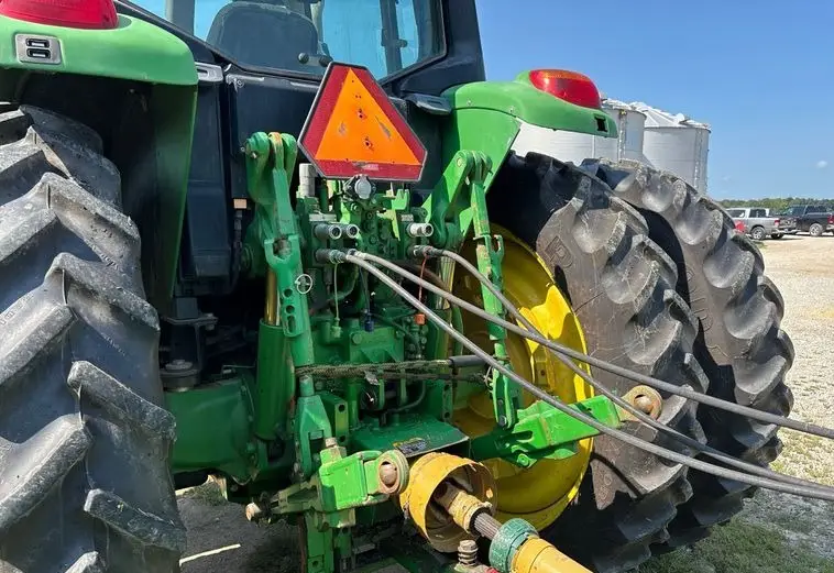 2011 John Deere 7330 photo 11