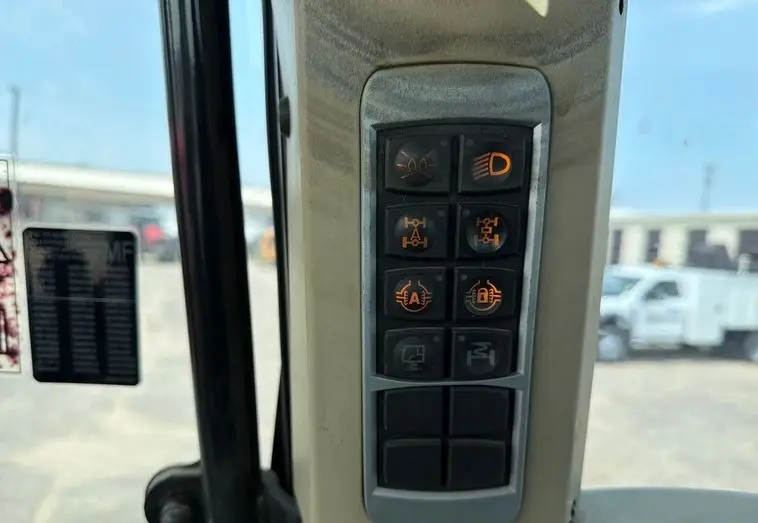 2013 Massey Ferguson 7619 photo 26