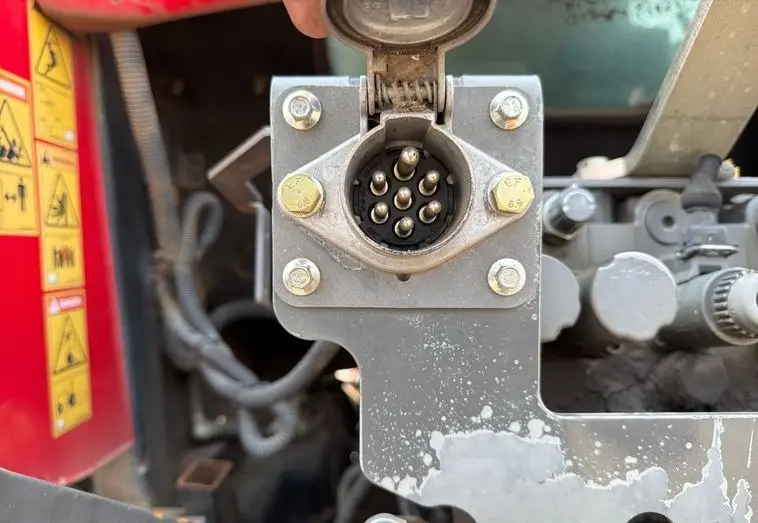 2013 Massey Ferguson 7619 photo 12