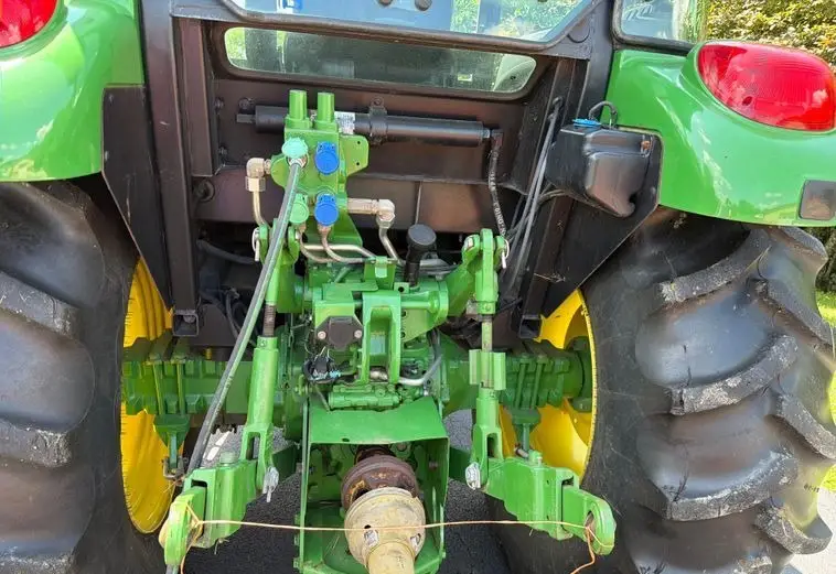 2013 John Deere 5101E photo 11