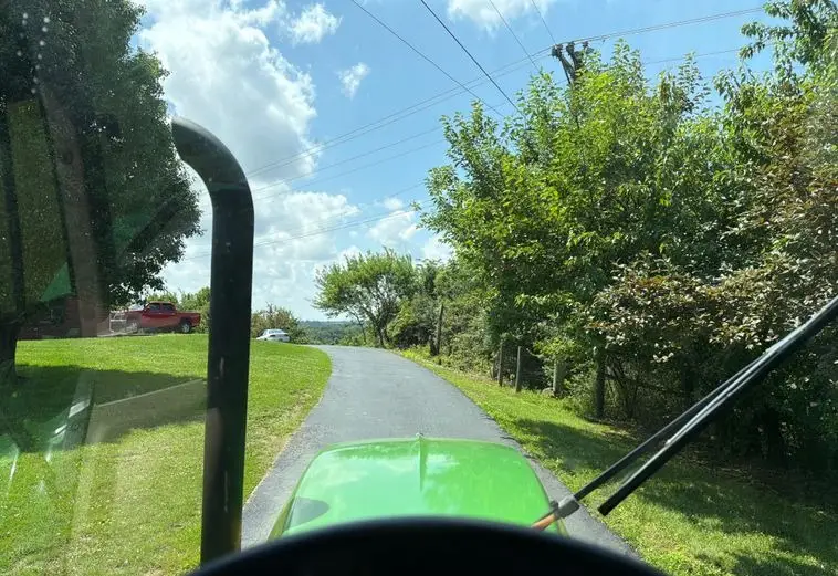 2013 John Deere 5101E photo 24