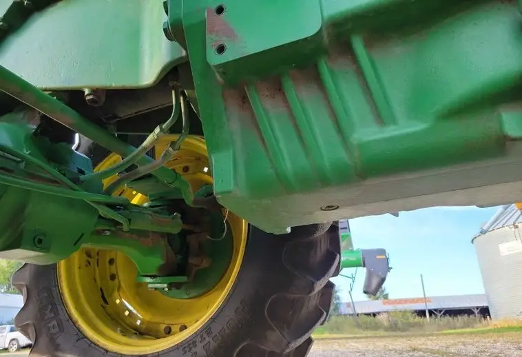 2002 John Deere 8320 photo 81