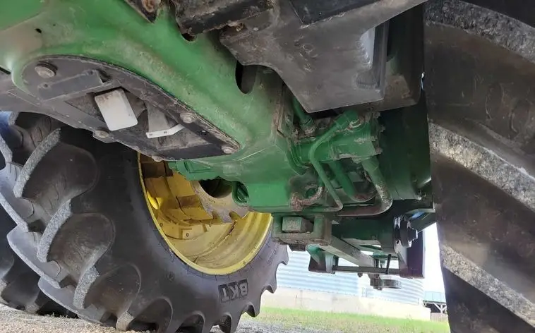 2002 John Deere 8320 photo 78