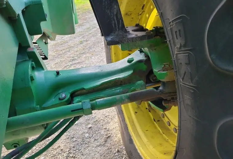 2002 John Deere 8320 photo 79
