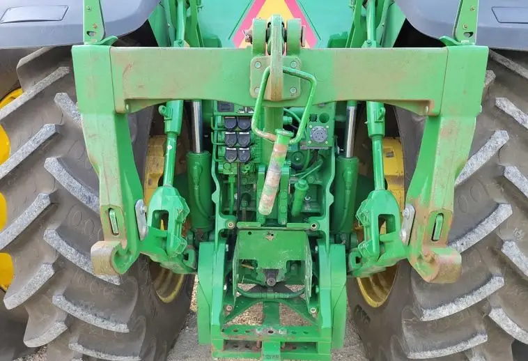 2002 John Deere 8320 photo 29