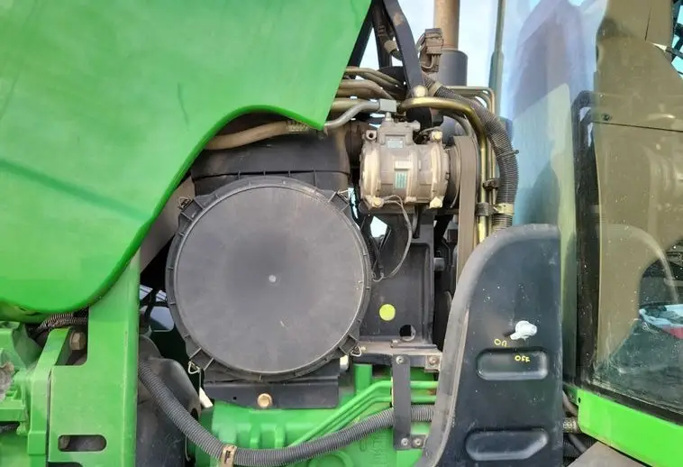 2002 John Deere 8320 photo 53