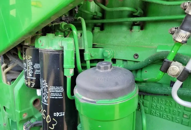 2002 John Deere 8320 photo 73