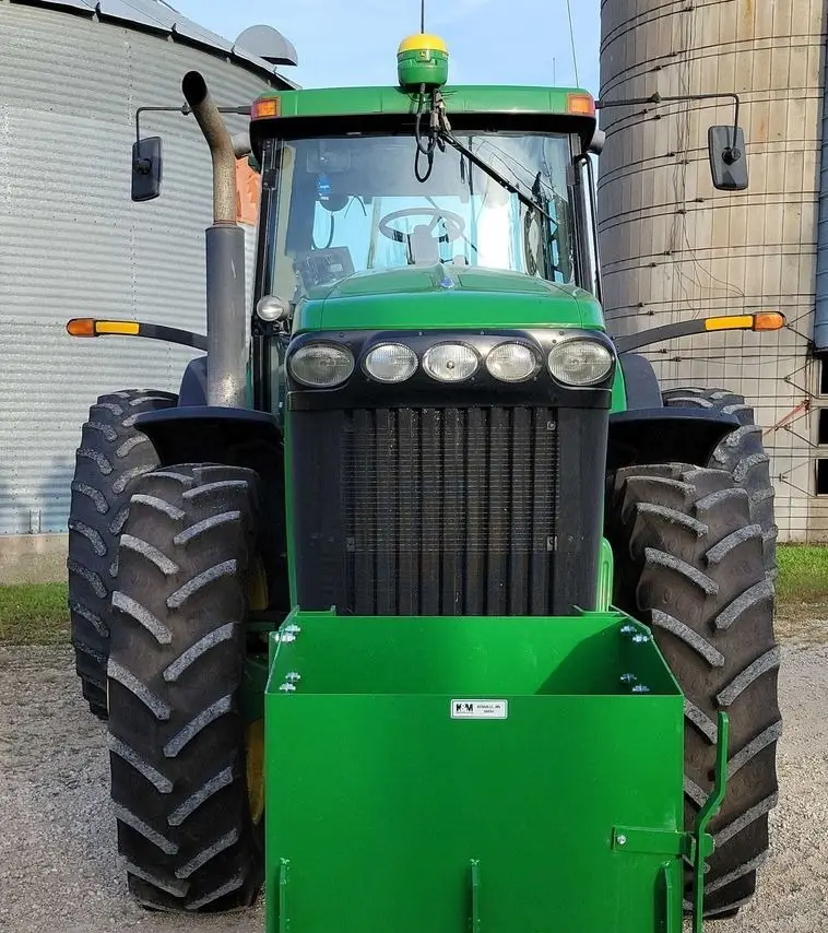 2002 John Deere 8320 photo 2