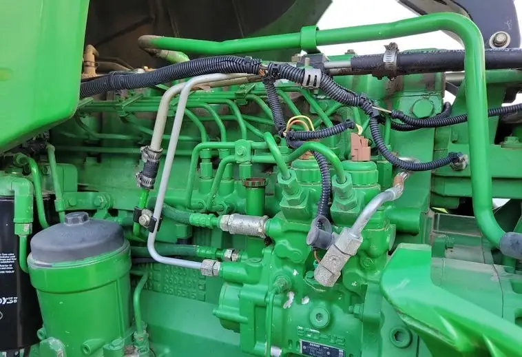 2002 John Deere 8320 photo 70