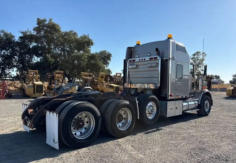 2008 Kenworth T800 photo 5