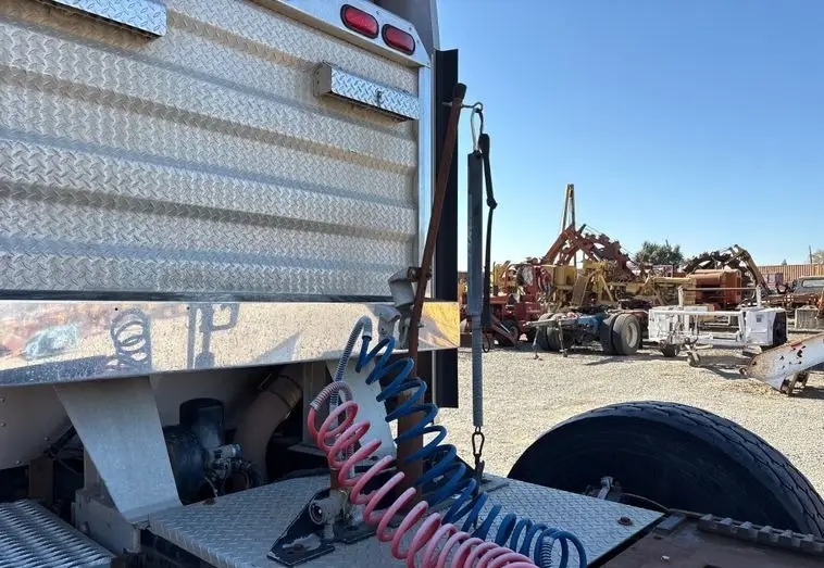 2008 Kenworth T800 photo 12