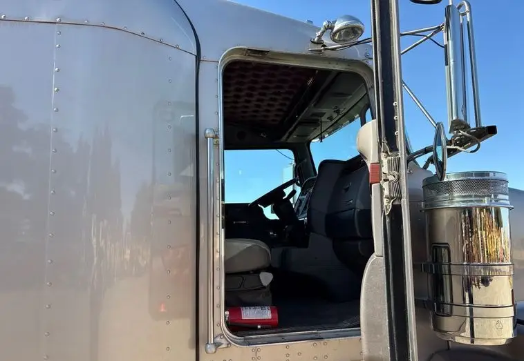 2008 Kenworth T800 photo 58