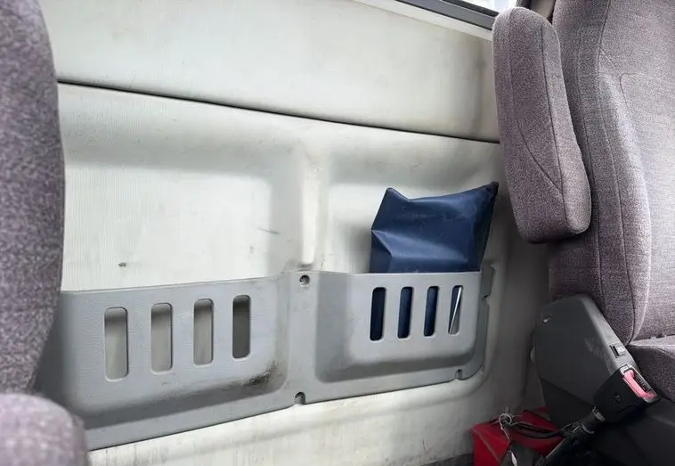 2020 Volvo VNR photo 54