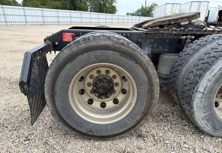 2020 Volvo VNR photo 78
