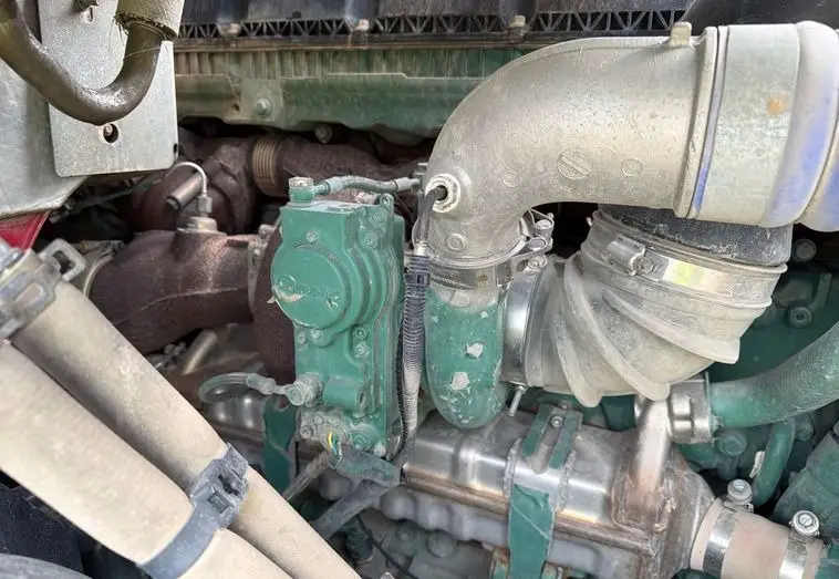 2020 Volvo VNR photo 62