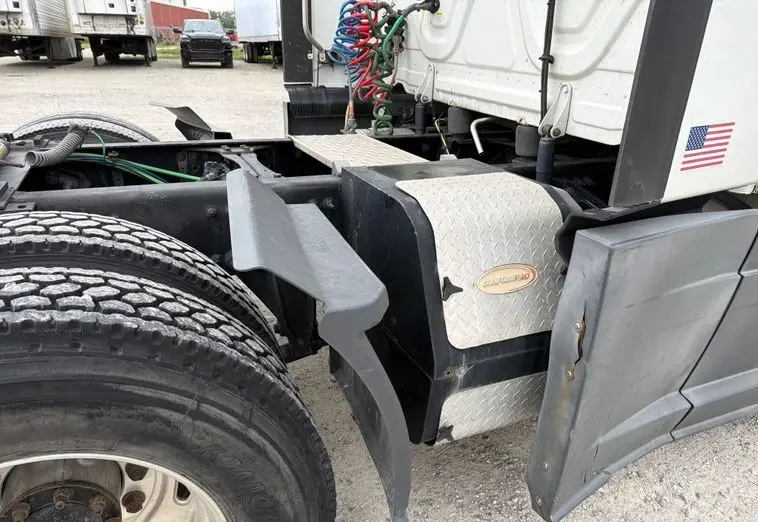2019 Freightliner Cascadia photo 12