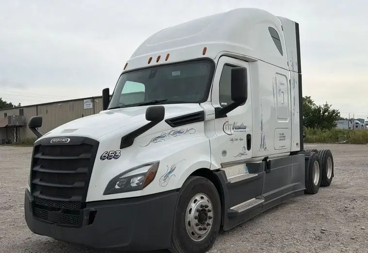 2019 Freightliner Cascadia photo 1