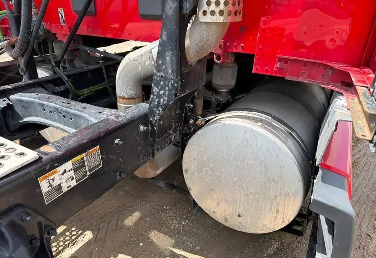 2023 Kenworth T680 photo 16