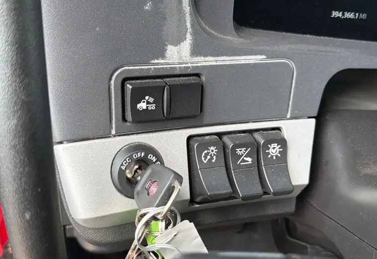 2023 Kenworth T680 photo 29
