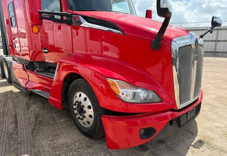 2023 Kenworth T680 photo 13