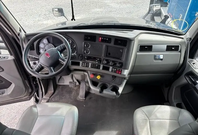 2021 Kenworth T680 photo 54
