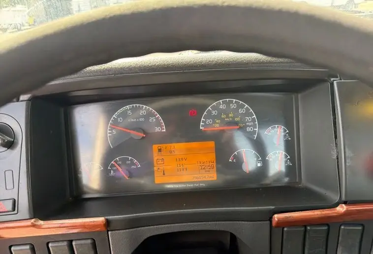 2008 Volvo VNL photo 31