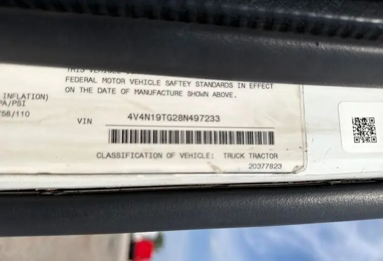 2008 Volvo VNL photo 73