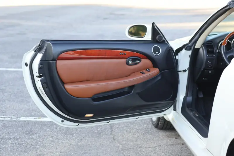 2002 Lexus SC430 photo 107