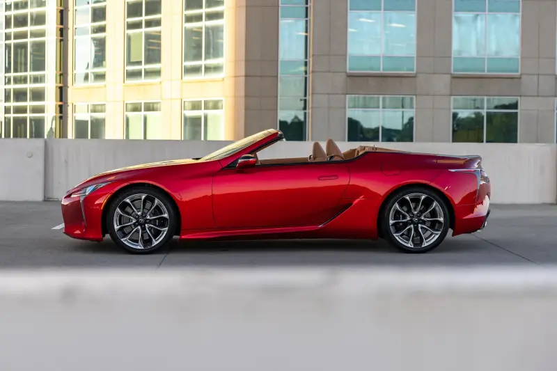 2022 Lexus LC 500 Convertible photo 32