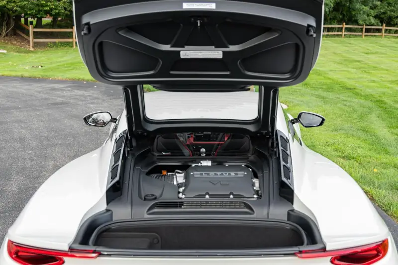 2024 Lotus Emira V6 First Edition photo 15